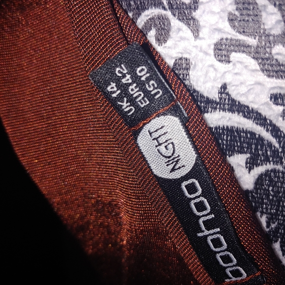 Burgundy vegan leather skirt with top size… - Picture 8 of 14